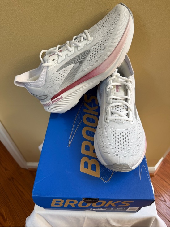 Brooks Shoes - BROOK’S Women’s Glycerin GTS 23 Running Shoe, Sz US 10M, NWT